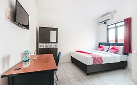 Oyo 1286 Margot Residence Near Rsud Kebayoran Baru